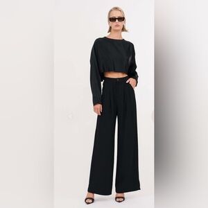 Nonchalant wide leg trousers